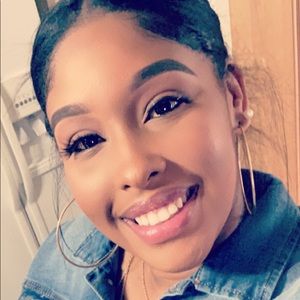 Meet your Posher, Paige